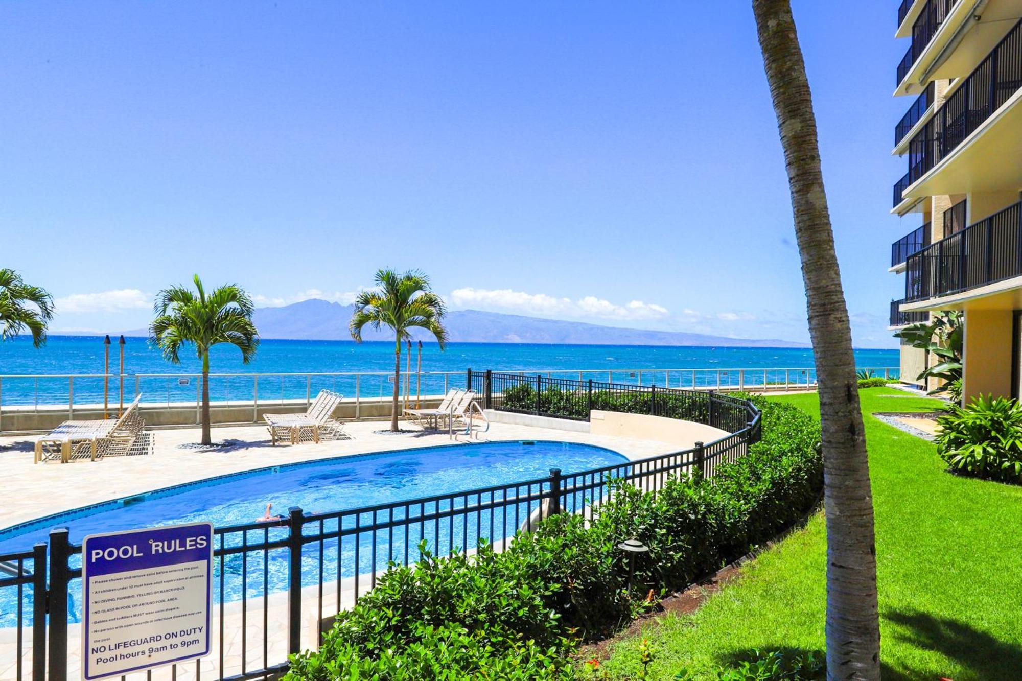 Hololani Resort Kahana Екстер'єр фото