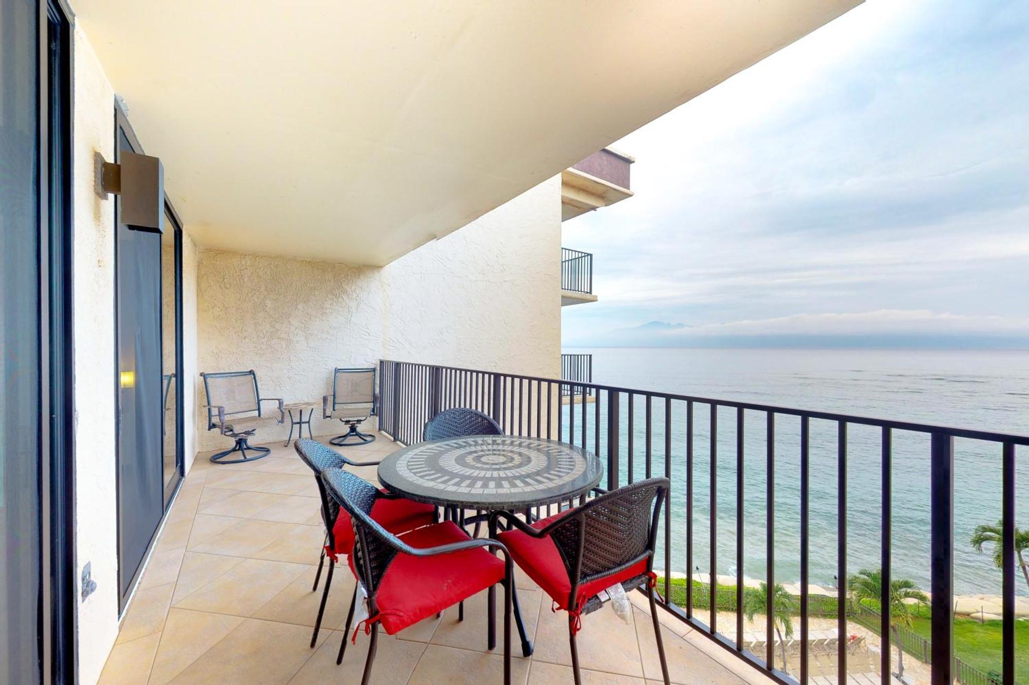 Hololani Resort Kahana Екстер'єр фото